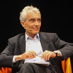 VISIONI - STATO, MERCATO E COMUNITÀ LOCALI
Nella foto: Tito BOERI
Festival dell’Economia
Teatro Sociale
Trento, 2 giugno 2019
FOTO: Domenico SALMASO